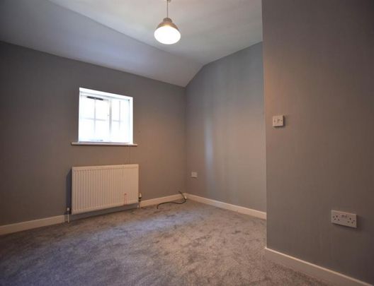 2 Bedroom Terraced To Let - Photo 1