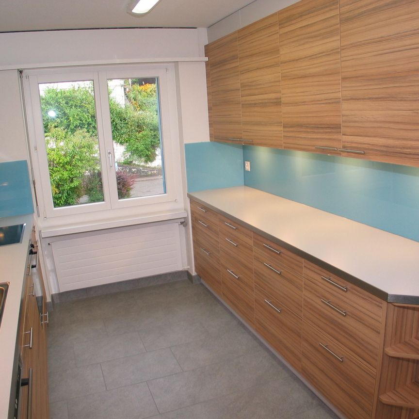3.5-Zimmer-Wohnung im 1. Obergeschoss in Bachenbülach - Photo 1