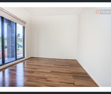 23 Perisher Drive, Craigieburn, Vic 3064 - Photo 6