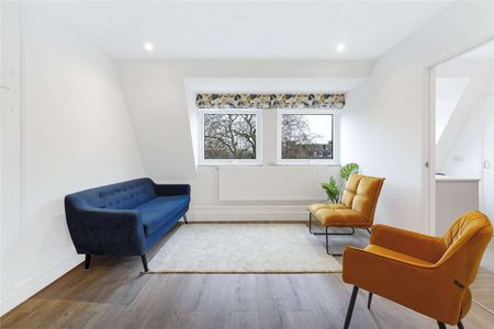 One bedroom apartment located in a prime Chelsea location close to all the local amenities of the Fulham Road. - Photo 4