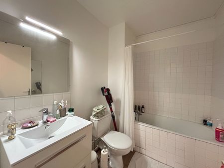 Location Appartement 1 pièce 27m² - Photo 4