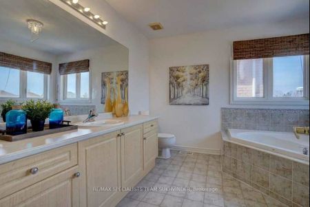 For Lease - 62 Begonia Crescent, Brampton, Ontario - Photo 5