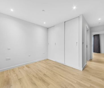 Goldcrest Building, N4 - Photo 3