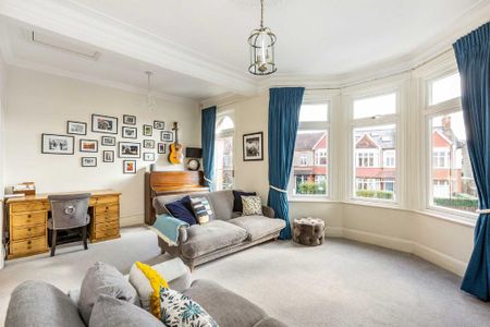 3 bedroom maisonette to rent - Photo 2