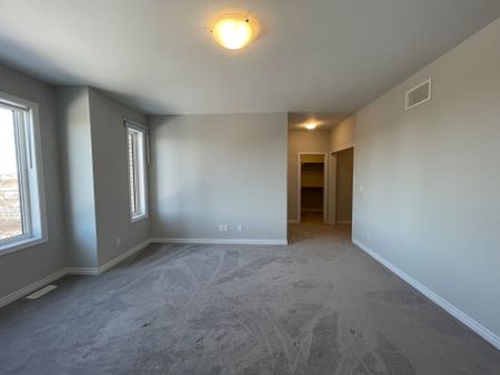 For Lease - 59 Bremner Street, Whitby, Ontario - Photo 5