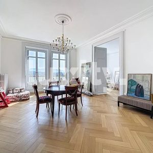 Spacieux Appartement Haussmannien avec vue sur le jet d'eau - Photo 2