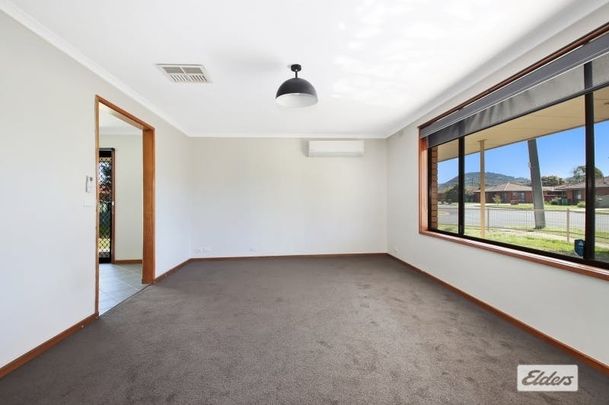 Brand new carpet! - Photo 1