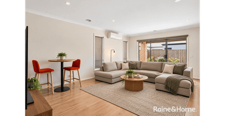 Modern 4-Bedroom Family Home with Comfort and Convenience! - Photo 3