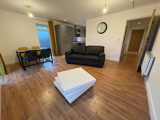 Otter Way, Yiewsley, West Drayton, UB7 8FA - Photo 1