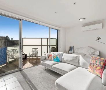“Peaceful, Private & Perfectly Positioned in St Kilda!” - Photo 5