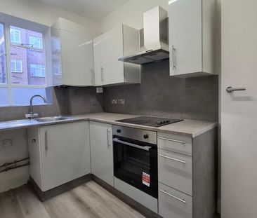 2 bedroom flat to rent - Photo 3