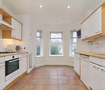 Chestnut Court, Surbiton, KT6 - Photo 2