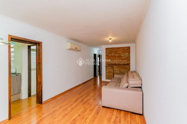 Apartamento com 2 quartos e 80m² para alugar em Petrópolis, Porto Alegre. - Photo 1