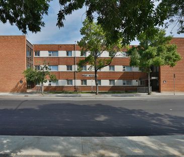 West Wood Apartments | 775 Ellice Ave, Winnipeg - Photo 1