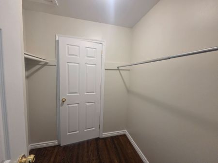 For Lease - 881 Lawrence Road Unit# UPPER, Hamilton, Ontario - Photo 3