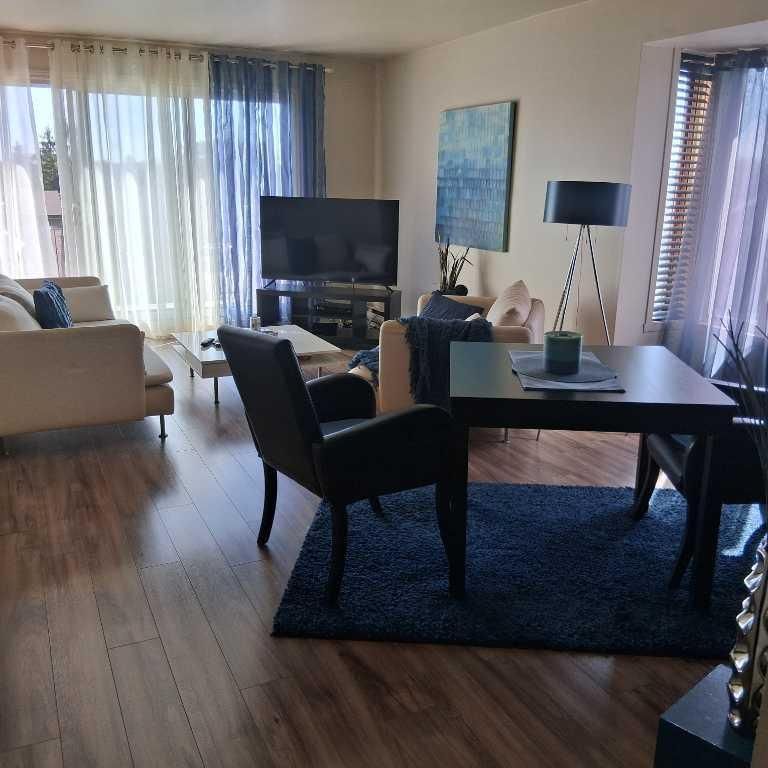 GRAND 4-1/2 LUMINEUX - STYLE CONDO - POINTE-AUX-TREMBLES - Photo 1