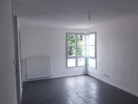 Location appartement 4 pièces 75.3 m² à Romans-sur-Isère (26100) - Photo 2