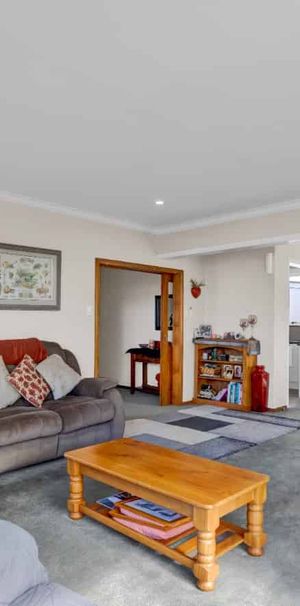 Hawera, 3 bedrooms - Photo 1