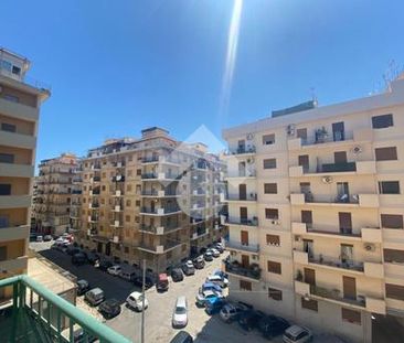 5 locali in affitto - Photo 2