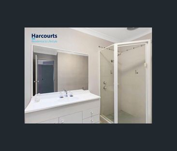 11 Highcliff Close, Woongarrah, NSW 2259 - Photo 3