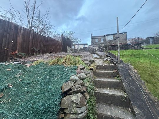 3 bedroom terraced house to rent - Photo 1