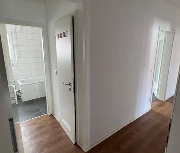 Gemütliche 3 Zimmer Wohnung mit Balkon! - Photo 3