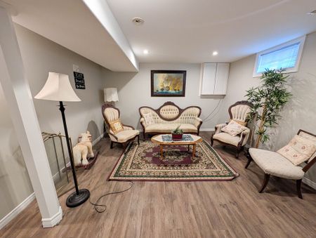 All Inclusive 3-Bed Lower Unit in Welland! - Photo 2