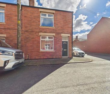 2 bedroom end of terrace house to rent - Photo 5