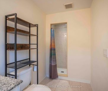 For Lease - 1983 Oana Drive, Mississauga, Ontario - Photo 2