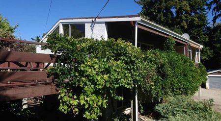 “Your Next Wanaka Home Awaits” - Photo 4