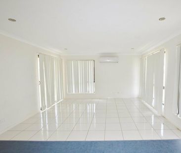 Low-Maintenance Family Home in Gracemere - Photo 2