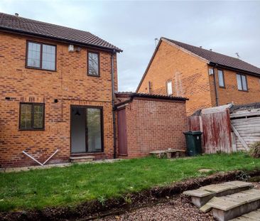 3 bedroom semi-detached house to rent - Photo 2