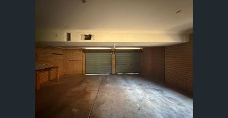 Spacious Four Bedroom Home - Photo 5