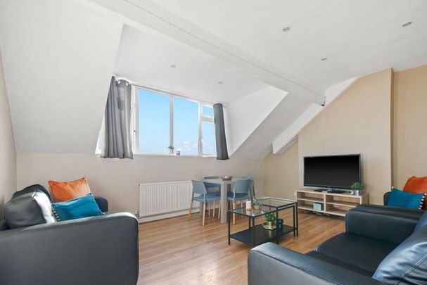 4 bedroom house to rent - Photo 1