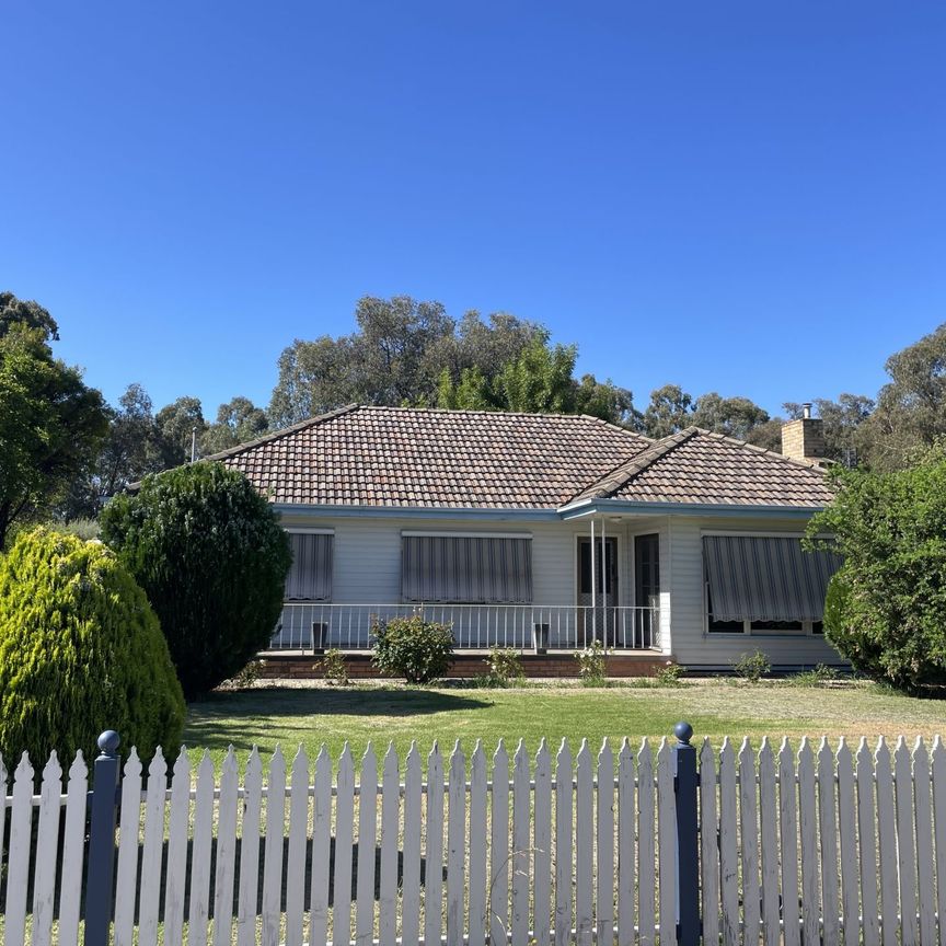296 Holdsworth Road, North Bendigo - Photo 1