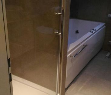 Tolle 2,5 Zimmer wohnung mit Whirlpool Badewanne in Bestlage - Foto 1