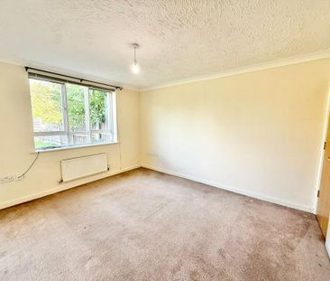 2 bedroom semi-detached house to rent - Photo 6