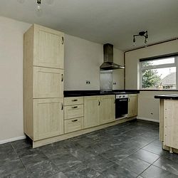 Roselands, Walmer, Deal, CT14 7QE, Kent - Photo 3