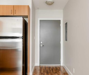 The Churchill - Photo 2