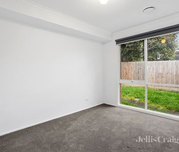 12 Barron Way, Yallambie - Photo 3