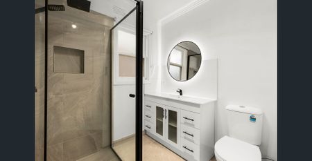 Newly renovated home with space and style - Photo 3