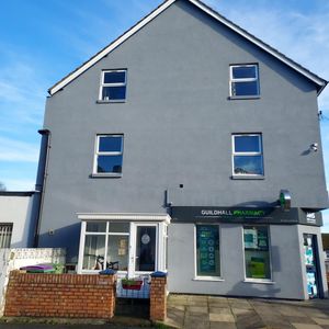 2 bedroom maisonette to rent - Photo 2