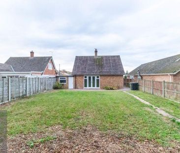 3 bedroom detached bungalow to rent - Photo 6