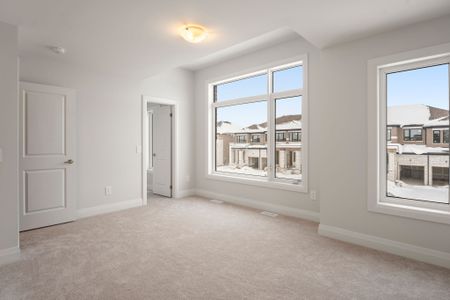 For Lease - 31 Walters Street, Kawartha Lakes, Ontario - Photo 5