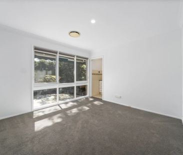 Highly Desirable Family Home In Prime Suburb - Photo 6