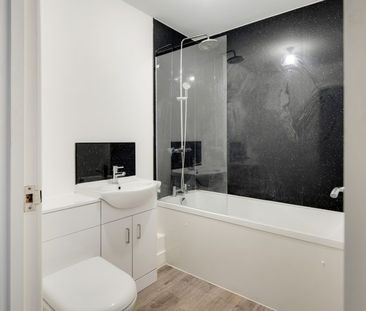 1 Bed Flat - Photo 6