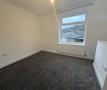 2 bedroom semi-detached house to rent - Photo 2