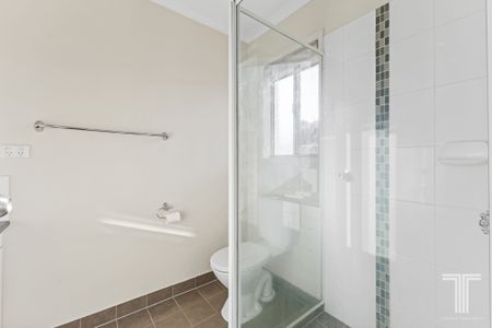 Stylish One Bedroom Unit in the Heart of Coorparoo - Photo 5