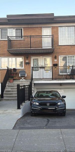 St-Leonard, magnifique 5 1/2 haut de duplex à louer - Photo 1
