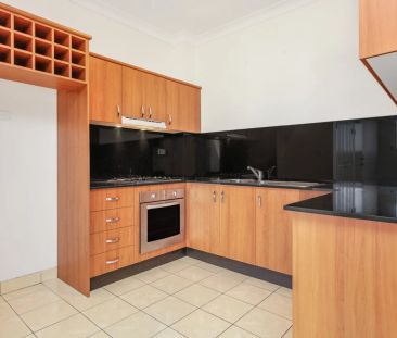 Oversized Two Bedroom Apartment In The Heart Of Westmead - Photo 5
